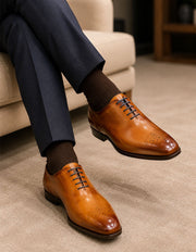 Statement Medallion Oxford – Cognac