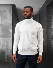 WHITE TURTLE NECK