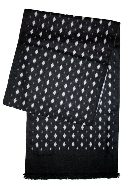 BLACK DIAMOND PATTERN SCARF